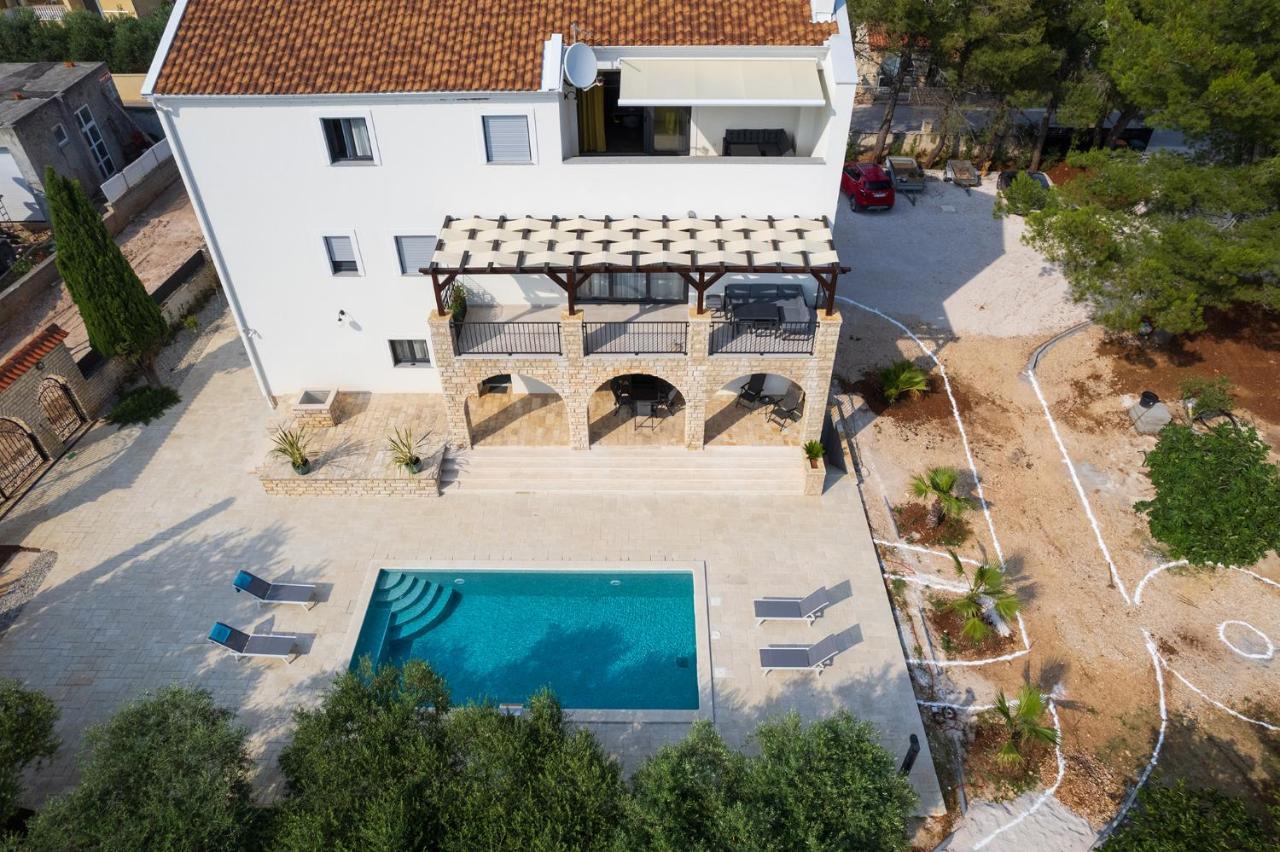 Villa Jalan Vrsi Ngoại thất bức ảnh