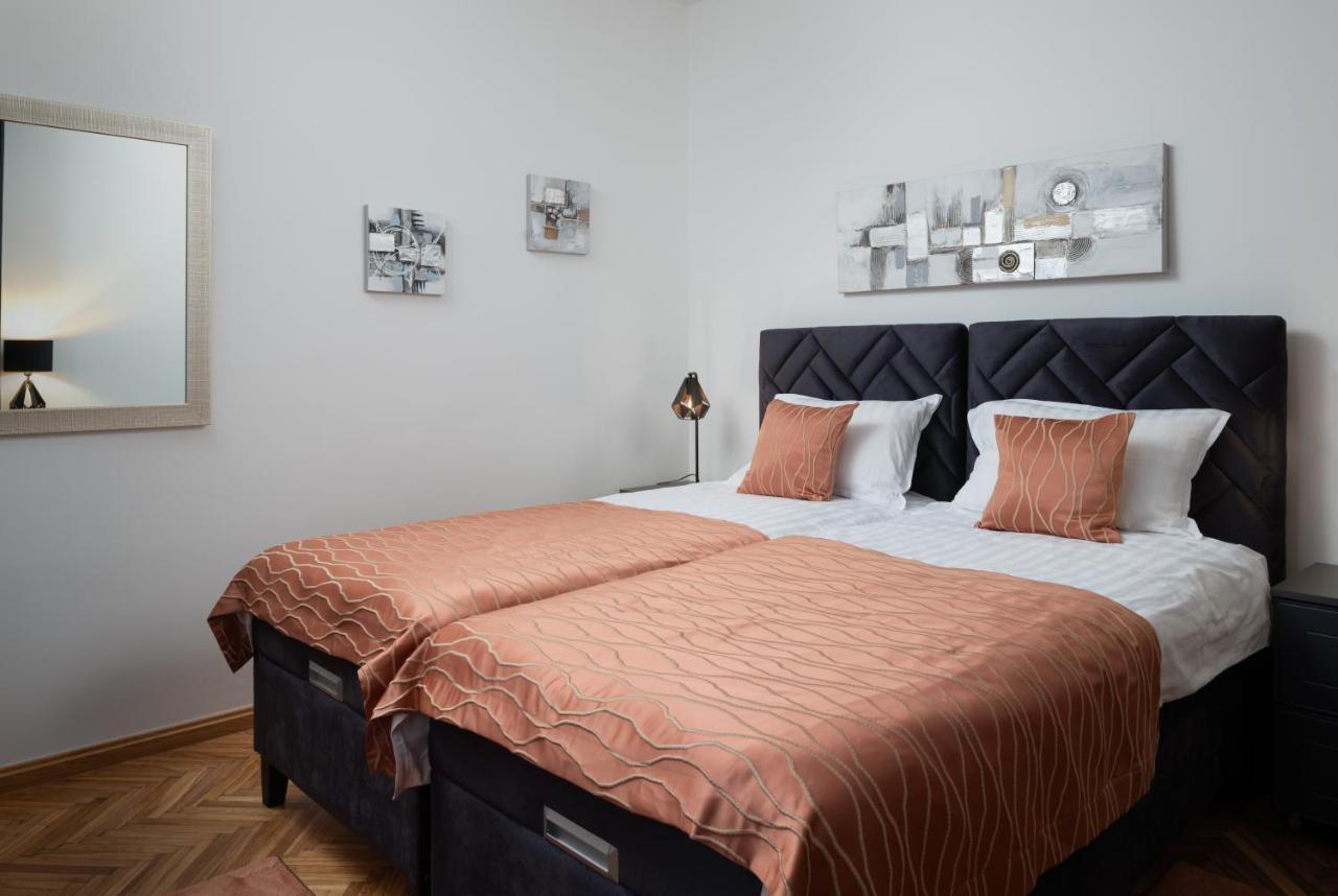 Villa Jalan Vrsi Ngoại thất bức ảnh